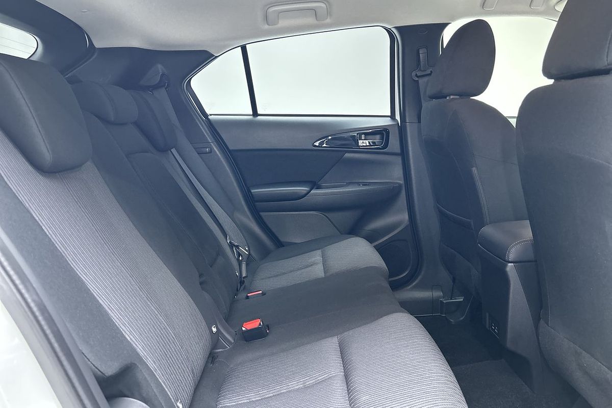 2024 Mitsubishi Eclipse Cross LS YB