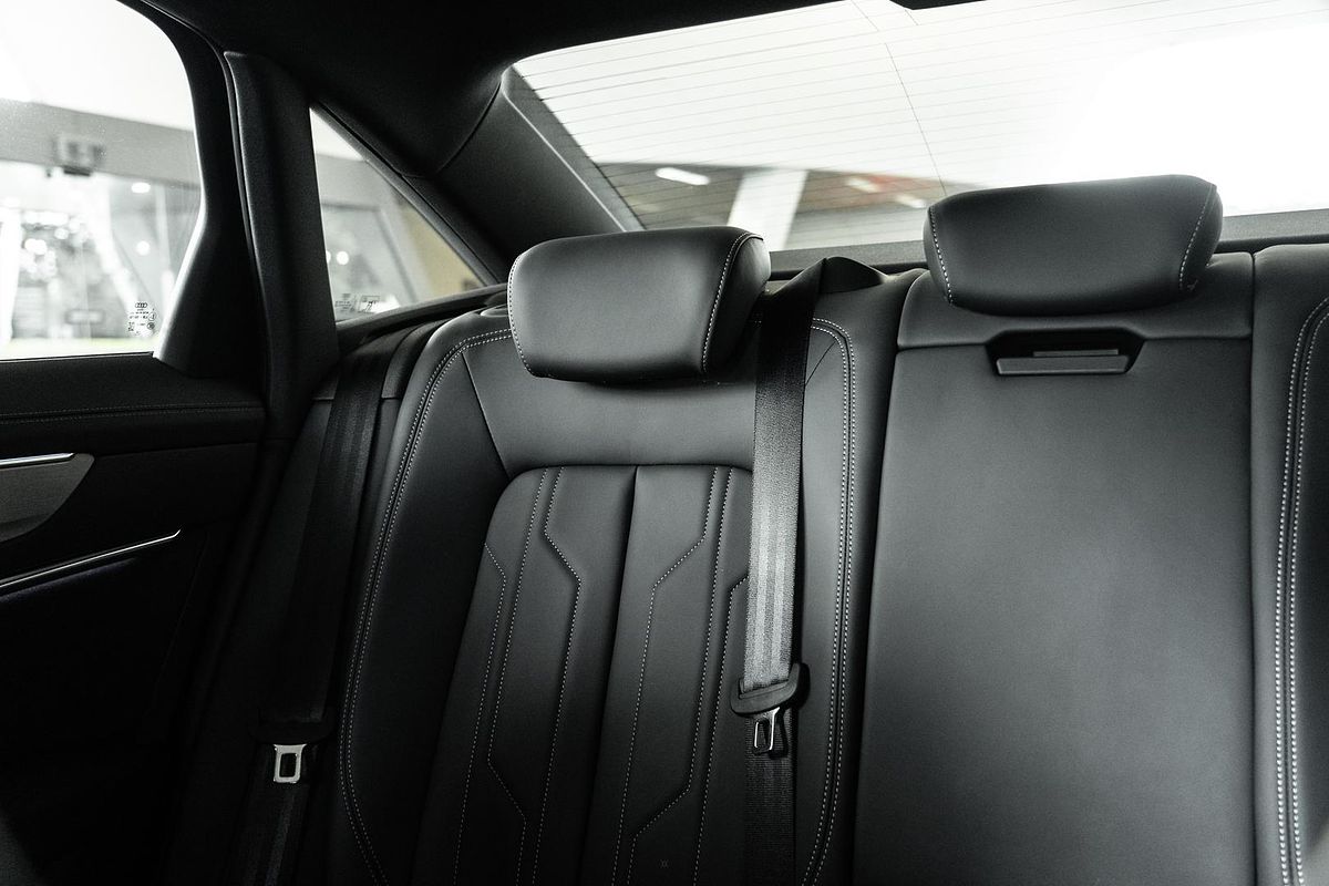 2025 Audi A6 45 TFSI S line C8