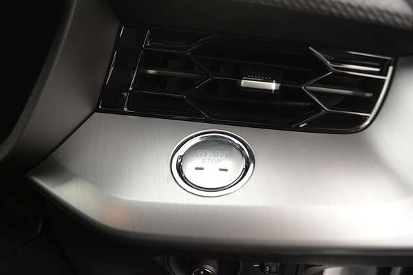 2025 MG MG5 Essence