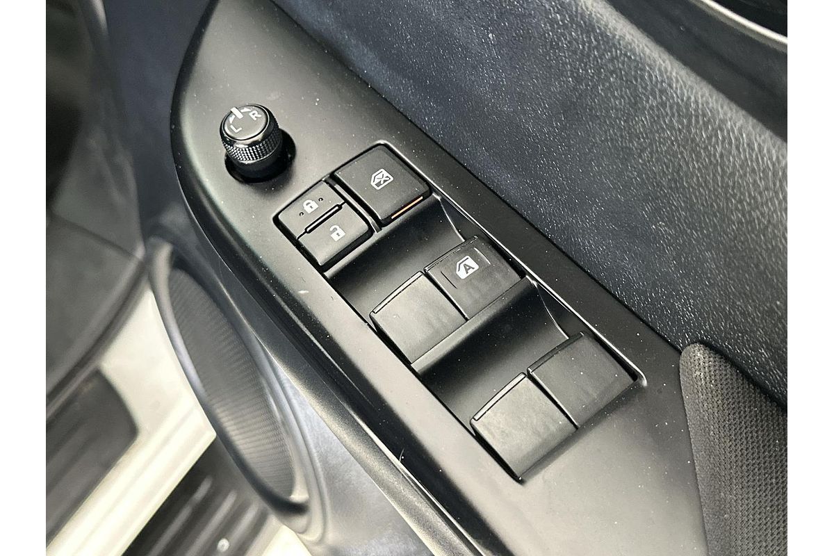 2019 Toyota Hilux SR GUN126R 4X4