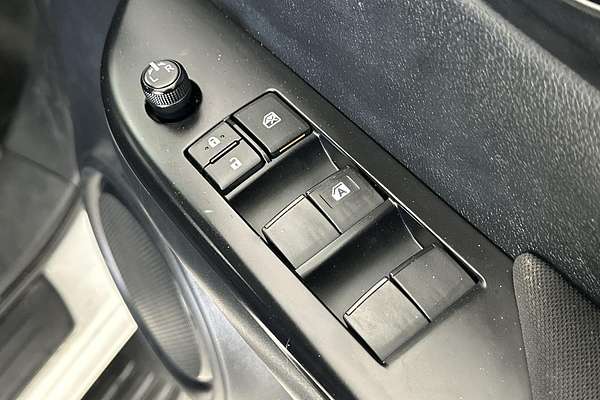 2019 Toyota Hilux SR GUN126R 4X4