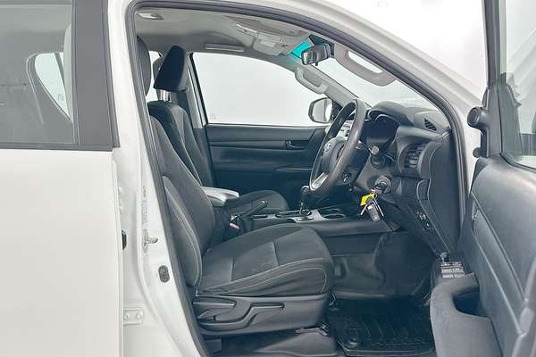 2019 Toyota Hilux SR GUN126R 4X4