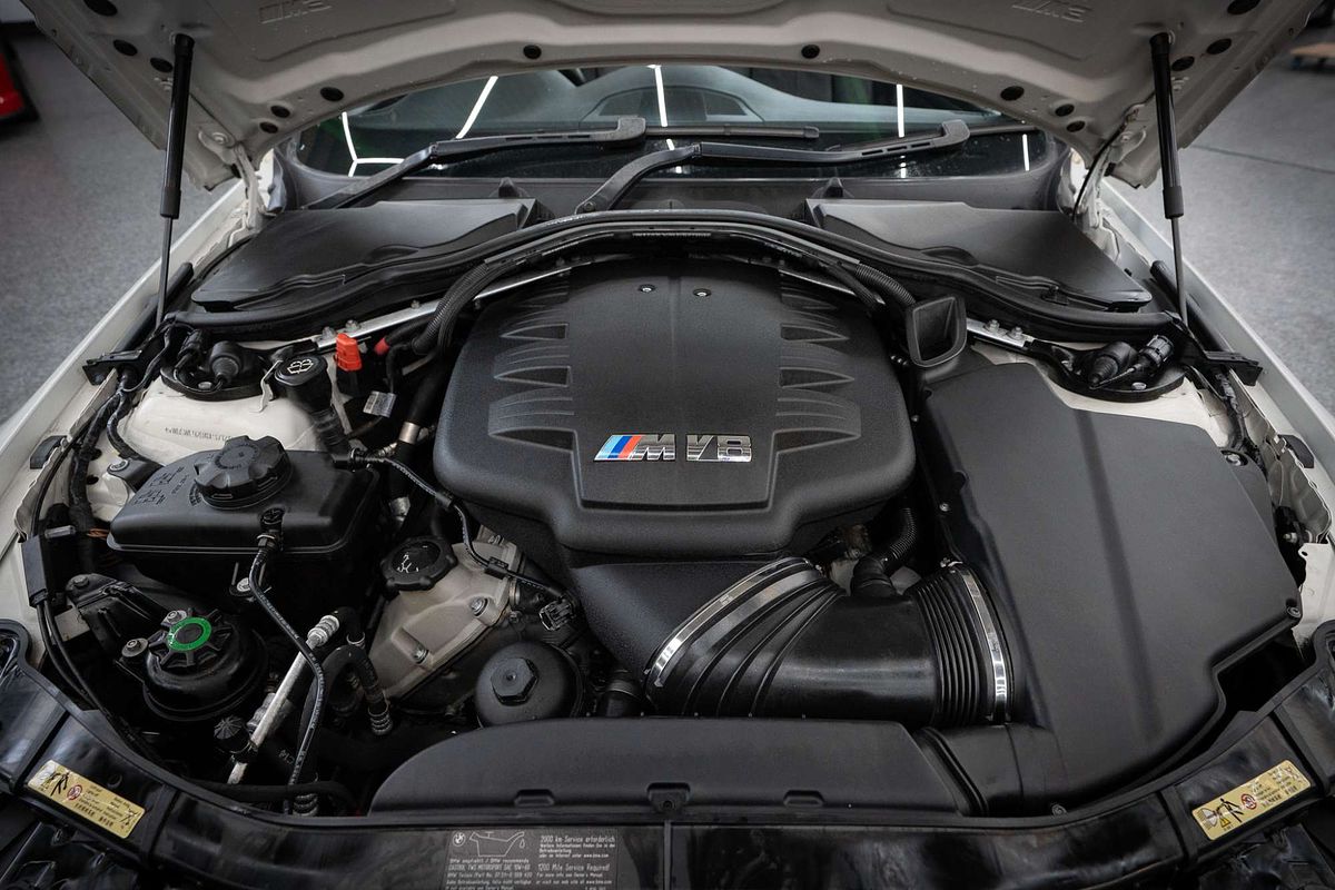 2009 BMW M3 E93