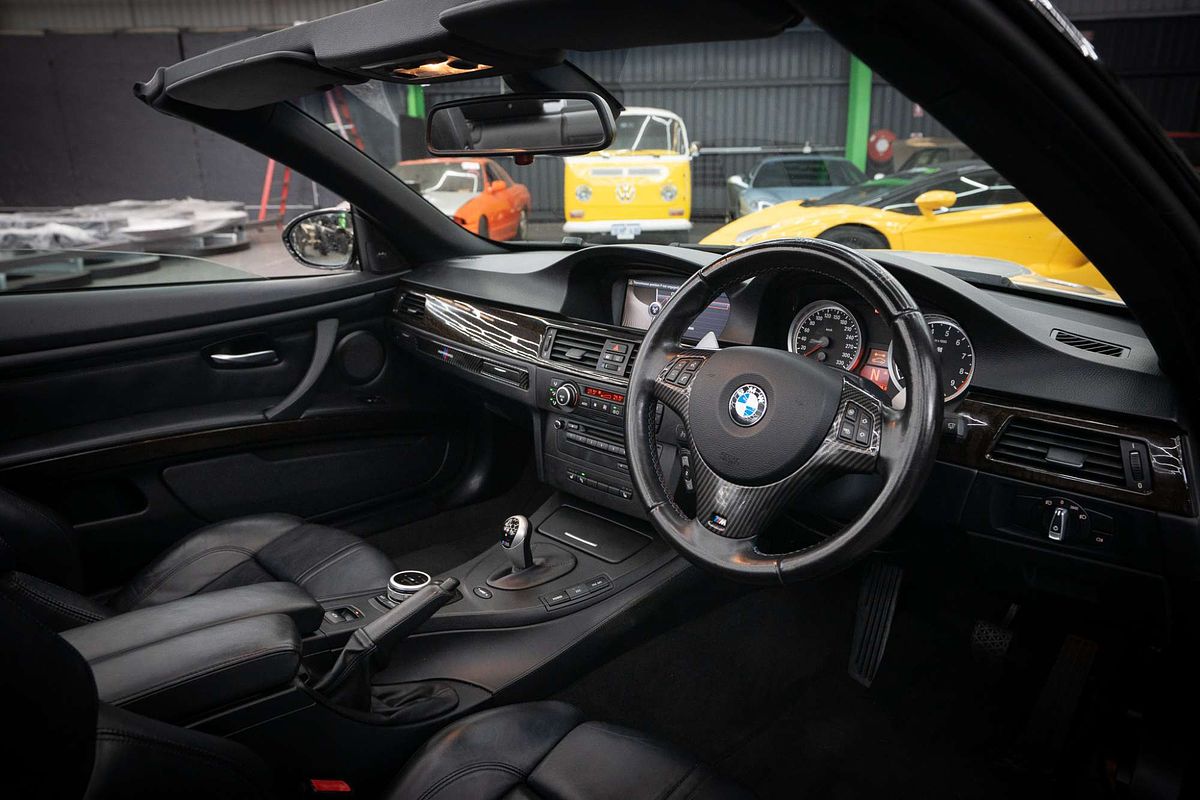 2009 BMW M3 E93