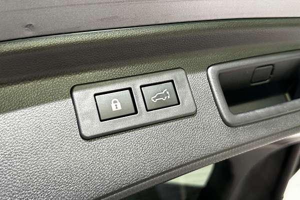 2023 Subaru Forester 2.5i-S S5