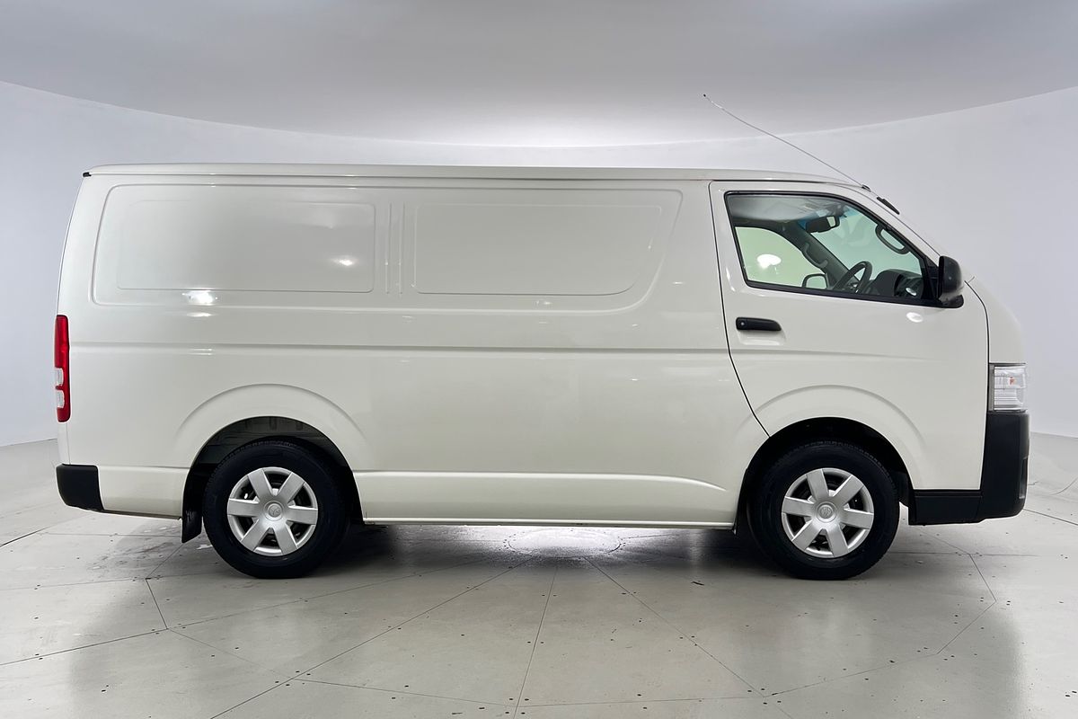 2018 Toyota Hiace TRH201R LWB