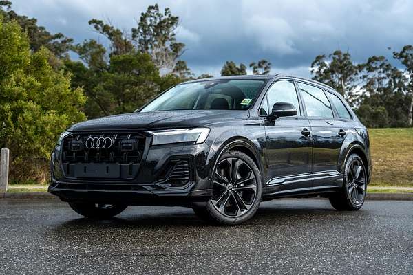 2025 Audi Q7 45 TFSI 4M