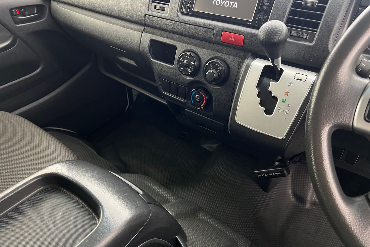 2018 Toyota Hiace TRH201R LWB