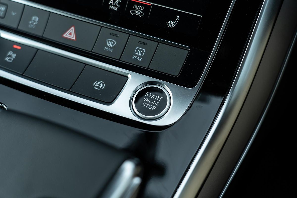 2025 Audi Q7 45 TFSI 4M