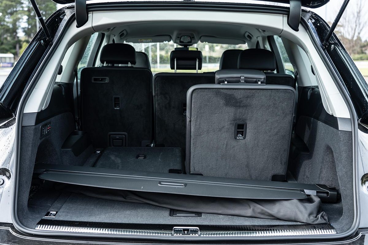 2025 Audi Q7 45 TFSI 4M