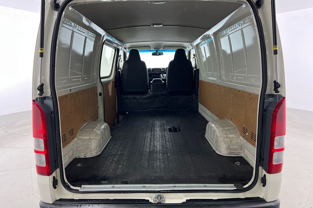 2018 Toyota Hiace TRH201R LWB