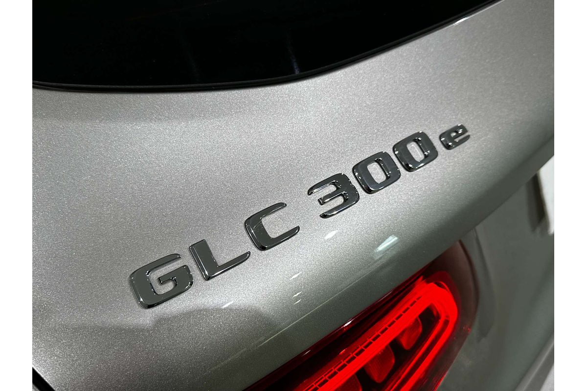 2022 Mercedes-Benz GLC-Class GLC300 e X253