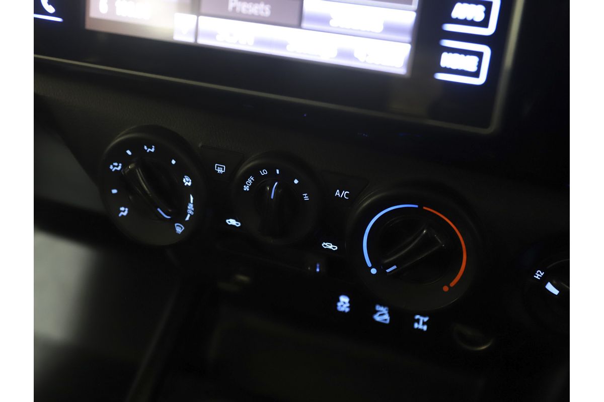 2020 Toyota Hilux SR GUN126R 4X4