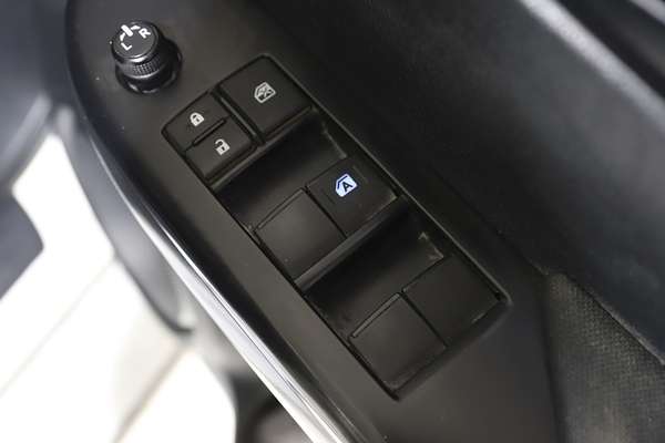 2020 Toyota Hilux SR GUN126R 4X4