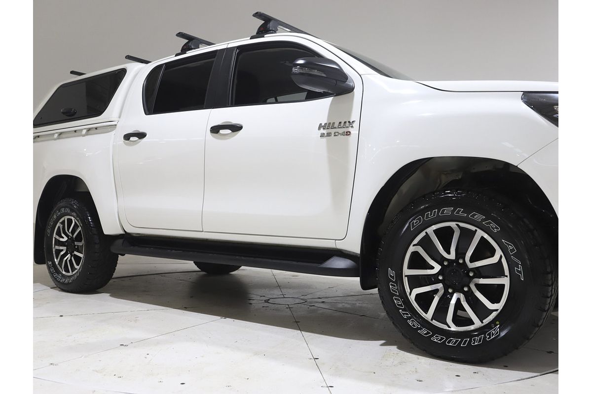 Hilux 4x4 SR 2.8L T Diesel Automatic Double Cab