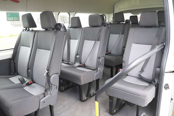 2019 Toyota Hiace Commuter GDH322R