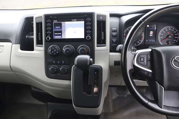 2019 Toyota Hiace Commuter GDH322R