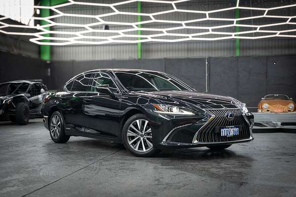 2019 Lexus ES ES300h Luxury AXZH10R