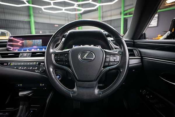 2019 Lexus ES ES300h Luxury AXZH10R