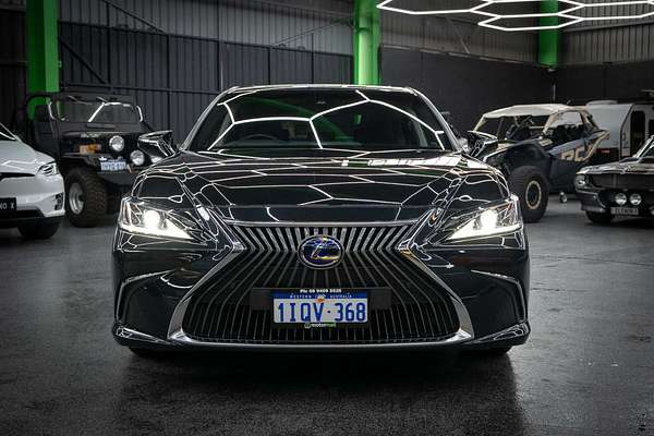2019 Lexus ES ES300h Luxury AXZH10R