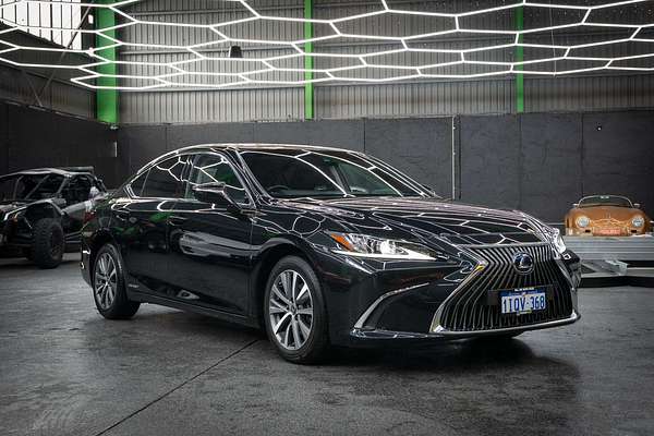 2019 Lexus ES ES300h Luxury AXZH10R