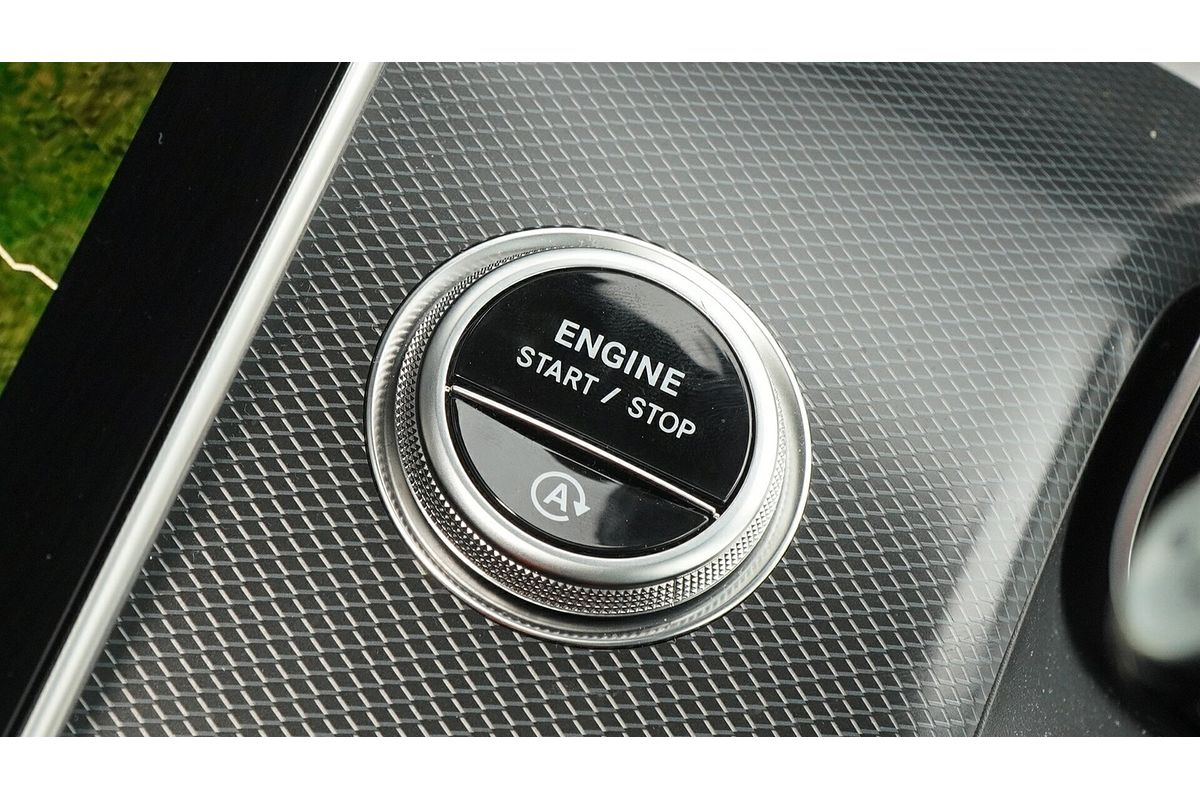 2025 Mercedes-Benz GLC-Class GLC200 X254