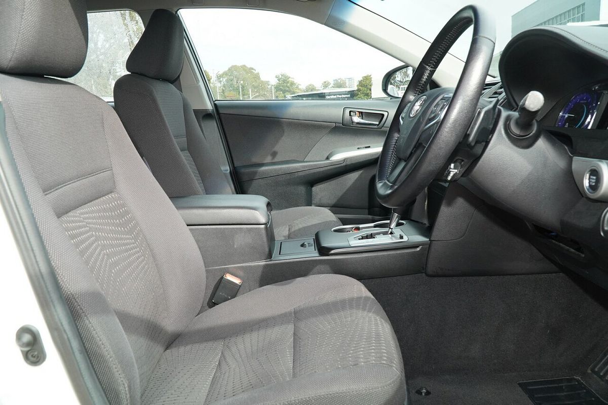 2017 Toyota Camry Atara S AVV50R