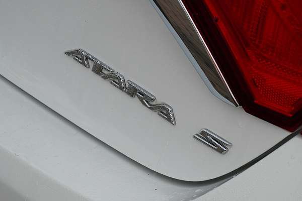 2017 Toyota Camry Atara S AVV50R