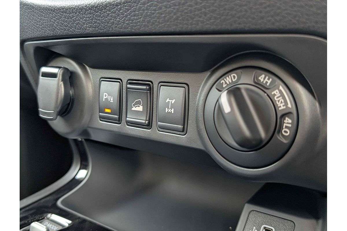 2025 Nissan Navara PRO-4X Warrior D23 4X4