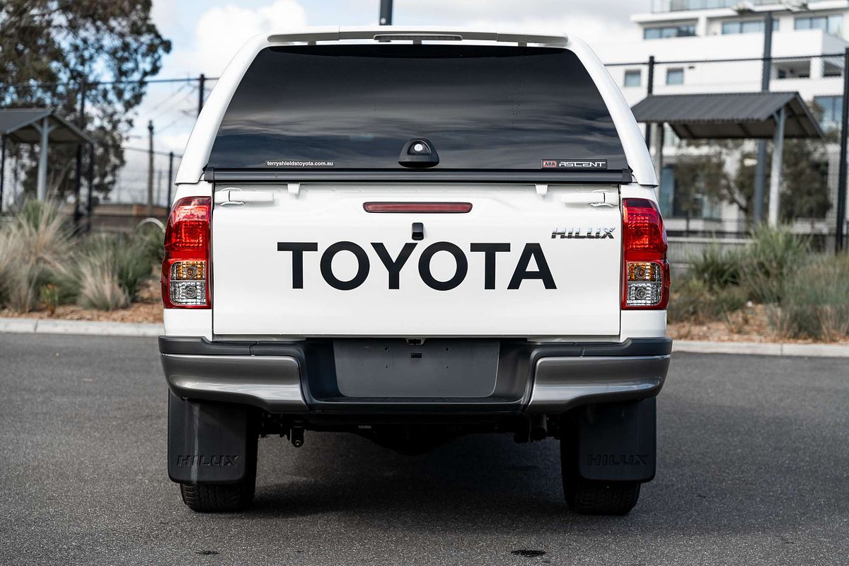 2023 Toyota Hilux SR GUN126R