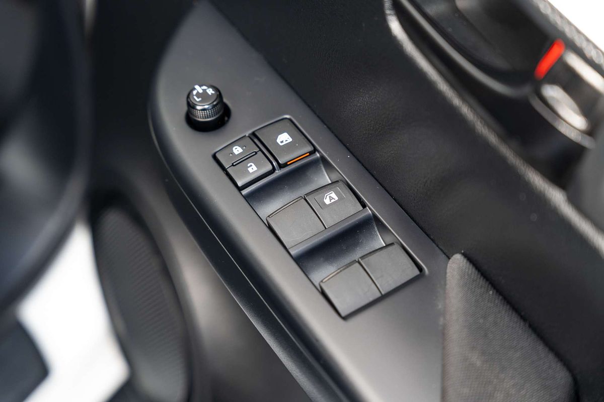 2023 Toyota Hilux SR GUN126R