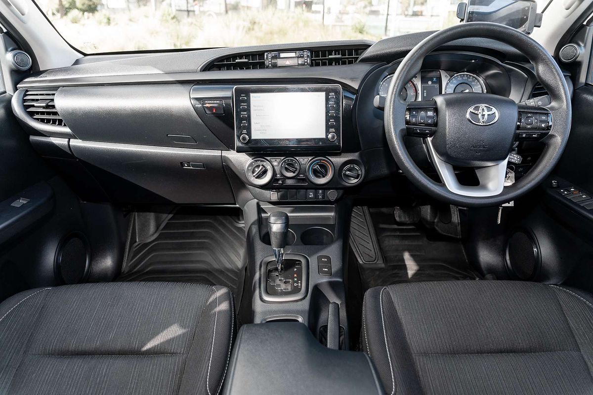 2023 Toyota Hilux SR GUN126R