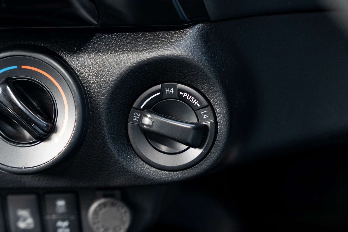 2023 Toyota Hilux SR GUN126R