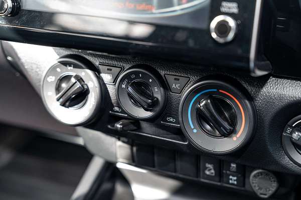 2023 Toyota Hilux SR GUN126R