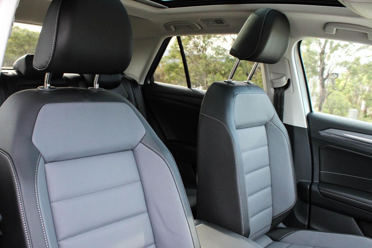 2025 Volkswagen T-Roc 110TSI Style D11
