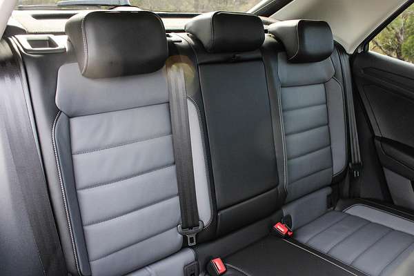 2025 Volkswagen T-Roc 110TSI Style D11