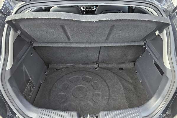 2013 Kia Rio S UB