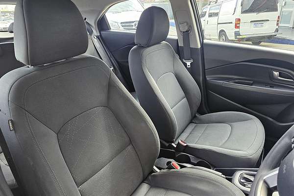 2013 Kia Rio S UB