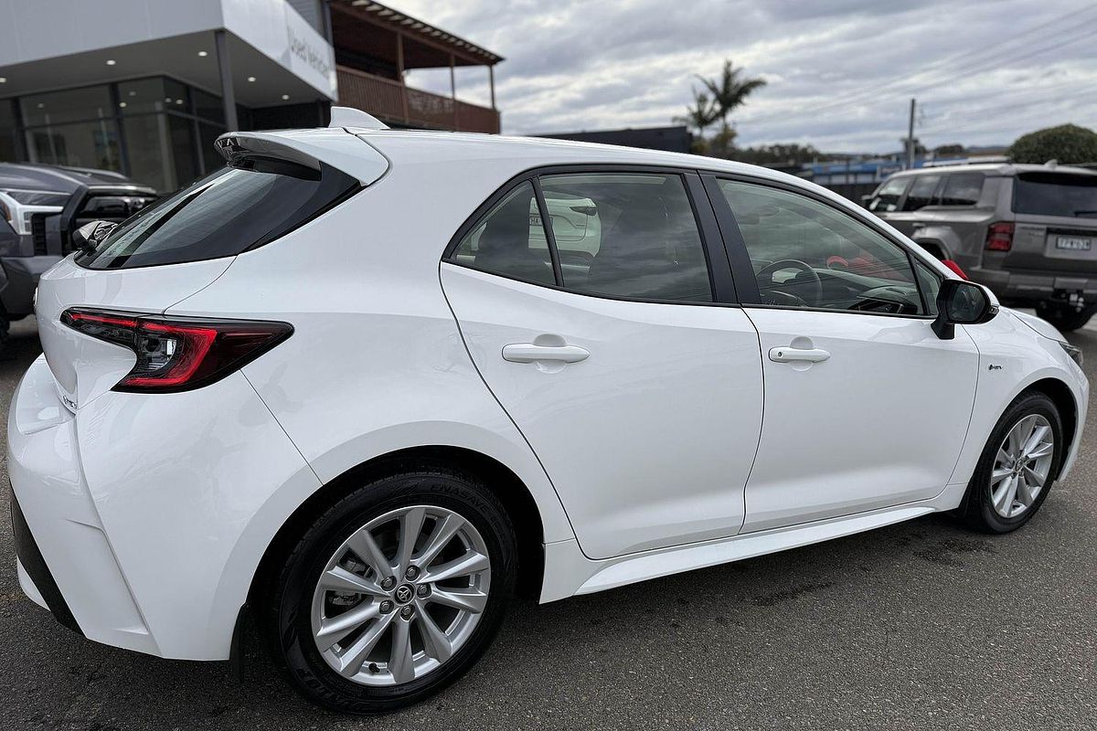 2024 Toyota Corolla Ascent Sport Hybrid ZWE219R