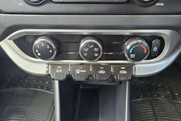 2013 Kia Rio S UB