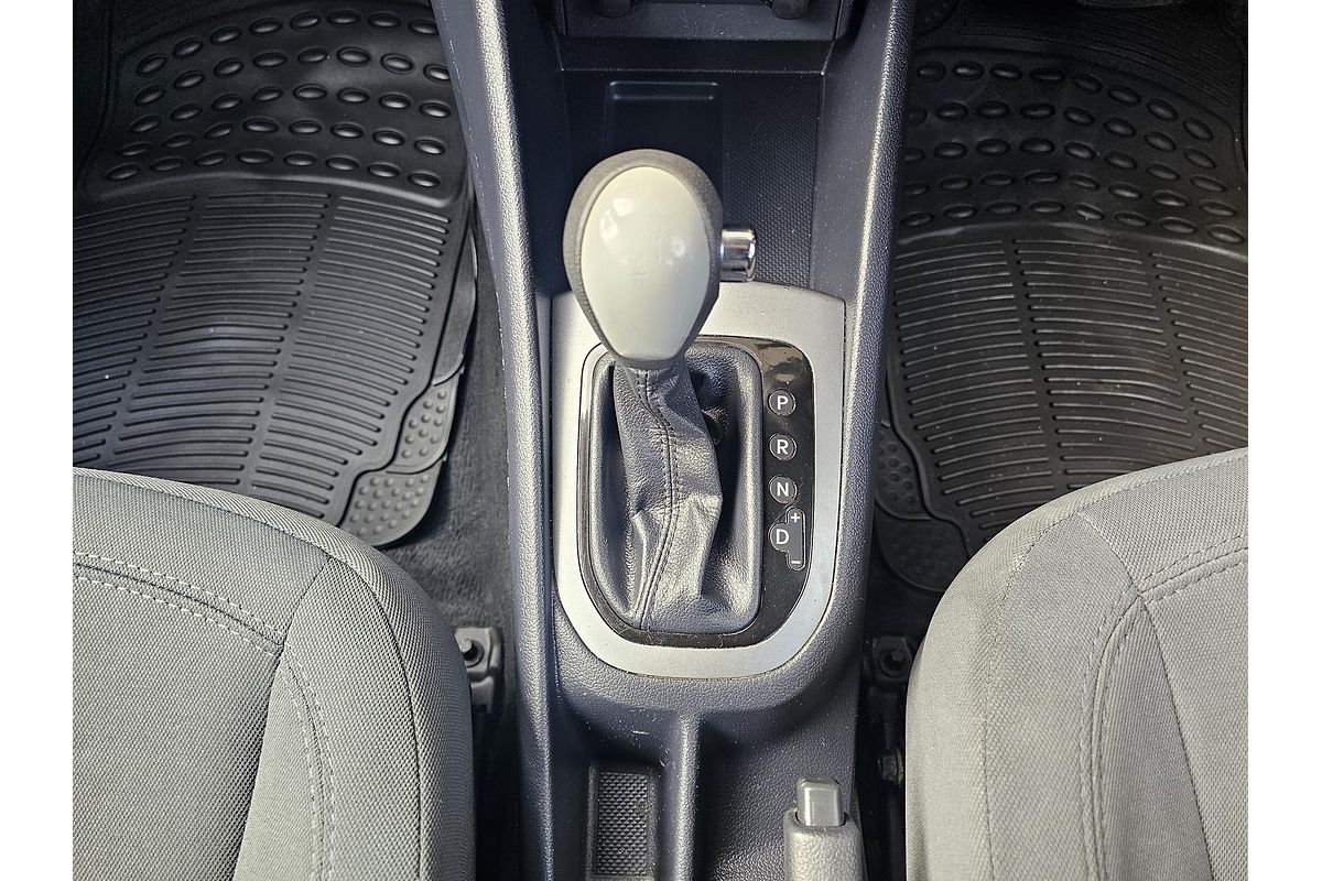 2013 Kia Rio S UB