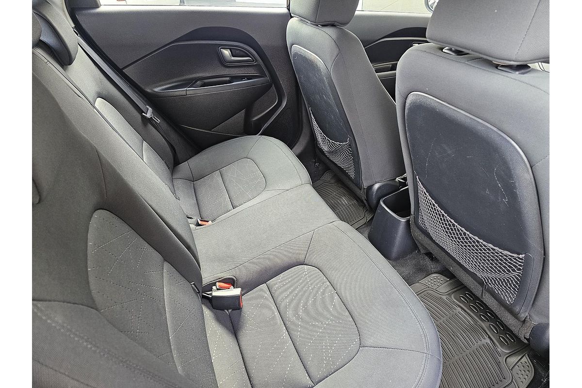 2013 Kia Rio S UB