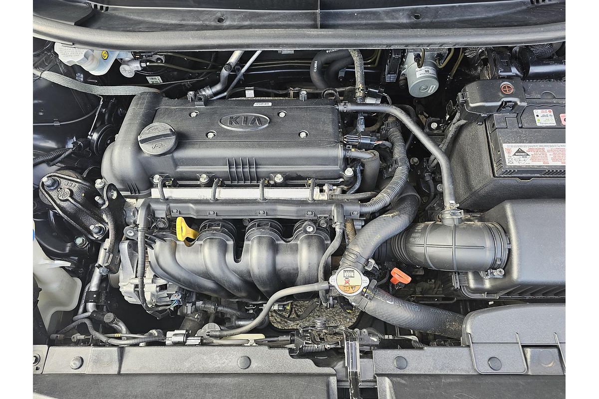 2013 Kia Rio S UB