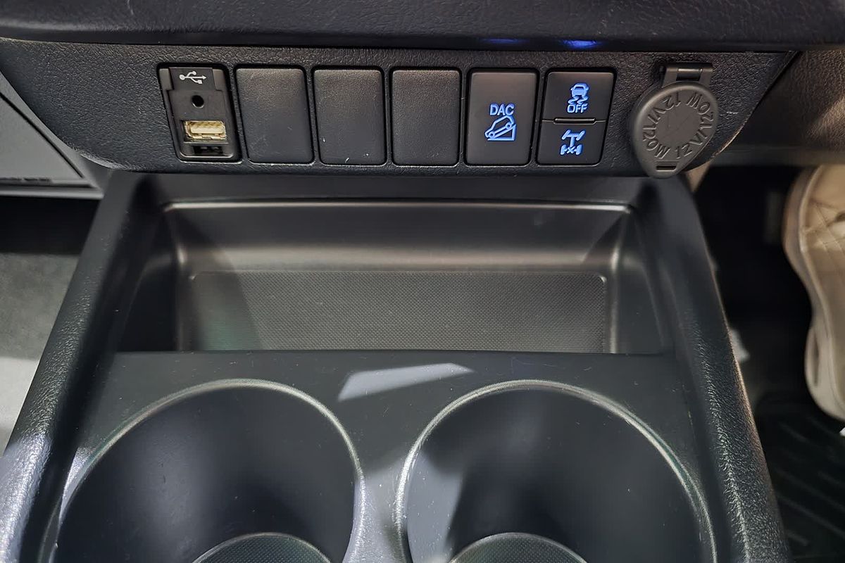 2021 Toyota Hilux SR GUN126R 4X4