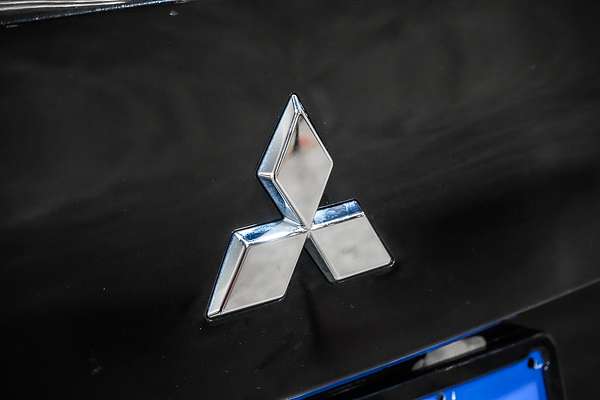 2021 Mitsubishi Outlander LS ZL