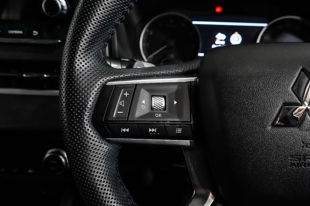 2021 Mitsubishi Outlander LS ZL
