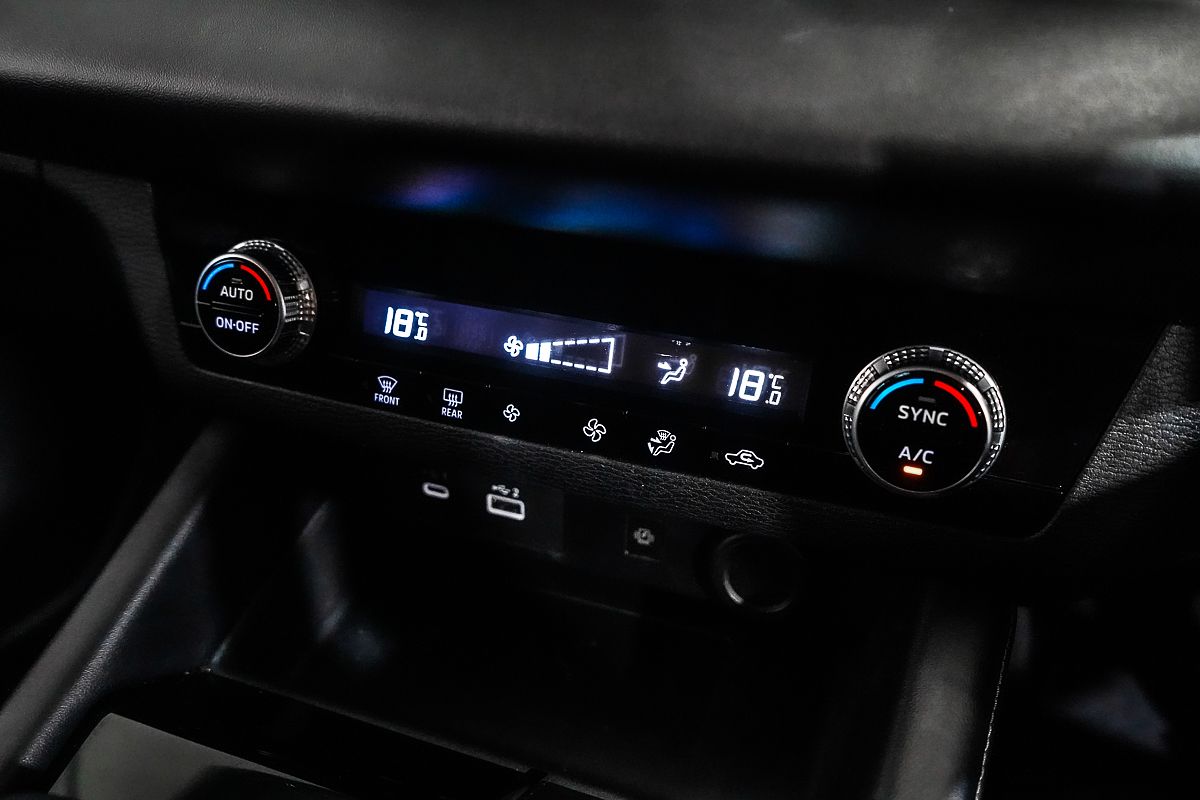 2021 Mitsubishi Outlander LS ZL