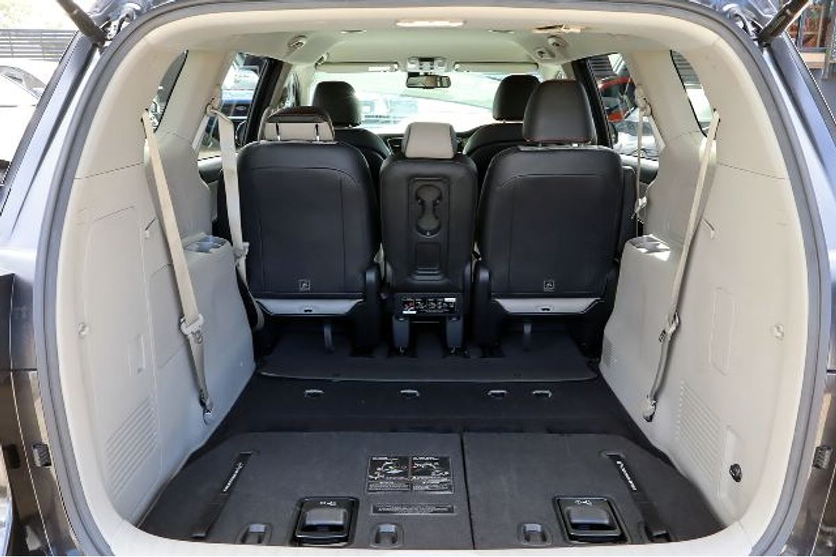 2019 Kia Carnival SLi YP