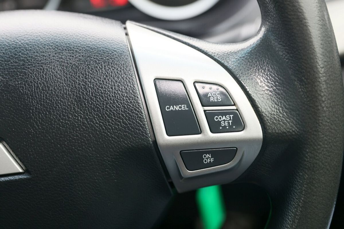 2015 Mitsubishi Lancer ES Sport CJ