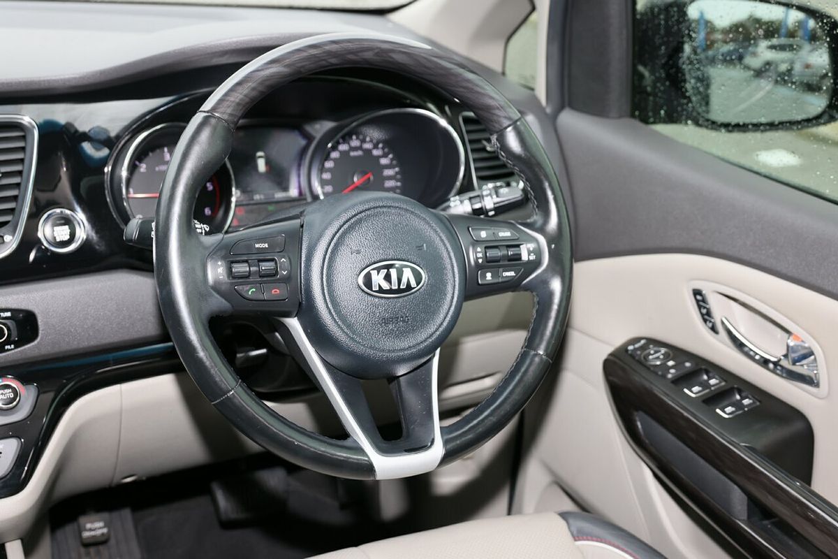 2018 Kia Carnival Platinum YP